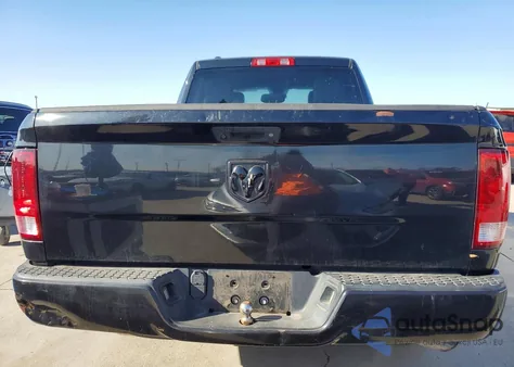 2018 Ram 1500 St z USA, uszkodzony, nr VIN 1C6RR6FG1JS259419